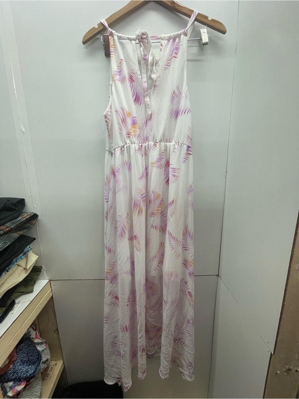 Torrid White Palm Leaf Chiffon Maxi Dress - White/Pink - Picture 5 of 7